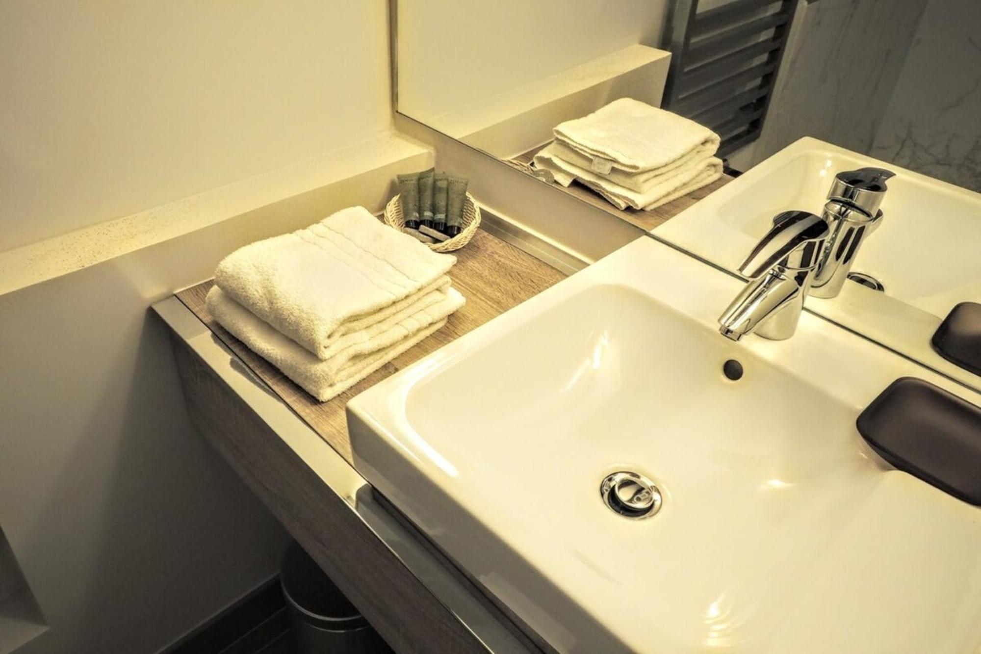 Moliere Chicsuites Paris Eksteriør billede